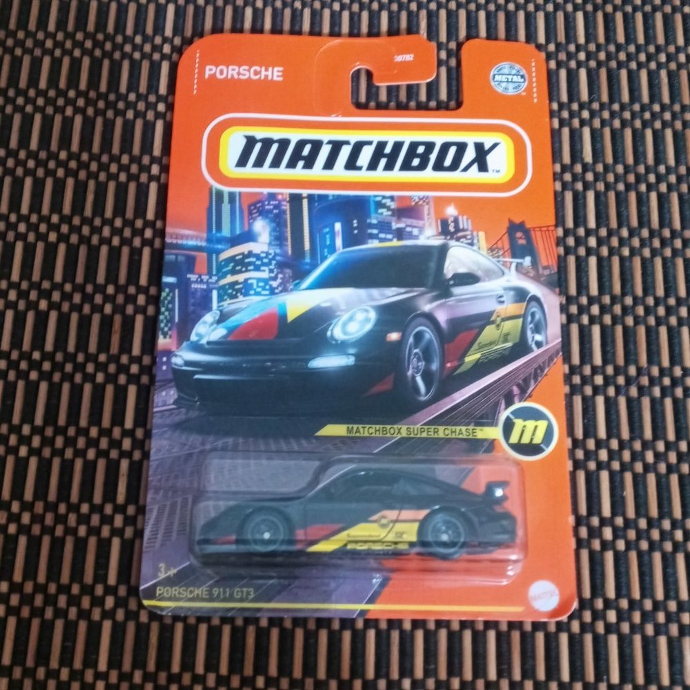 Matchbox Super Chase Porsche 911 GT3 NEW IN BOX